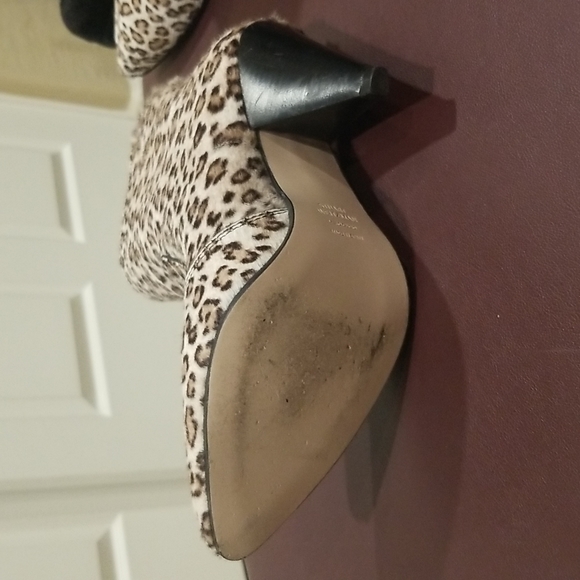Stuart Weitzman Atomic West Leopard boots. - Picture 8 of 8